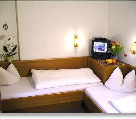 Pensionat Gastehaus Kissner 3*
